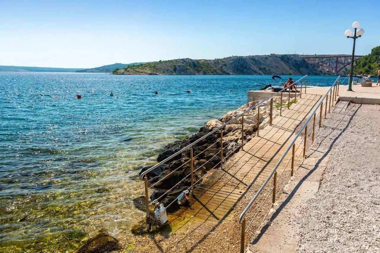 Дом отдыха Group Holiday Accommodation Natura Croatia, Sleeps Up To 13 People Масленица